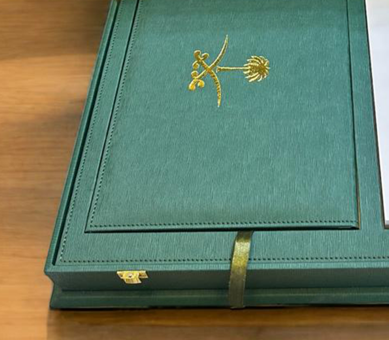 Luxury Executive PU Leather Desk Box – Premium Storage Case with Gold Embossing - Image 3